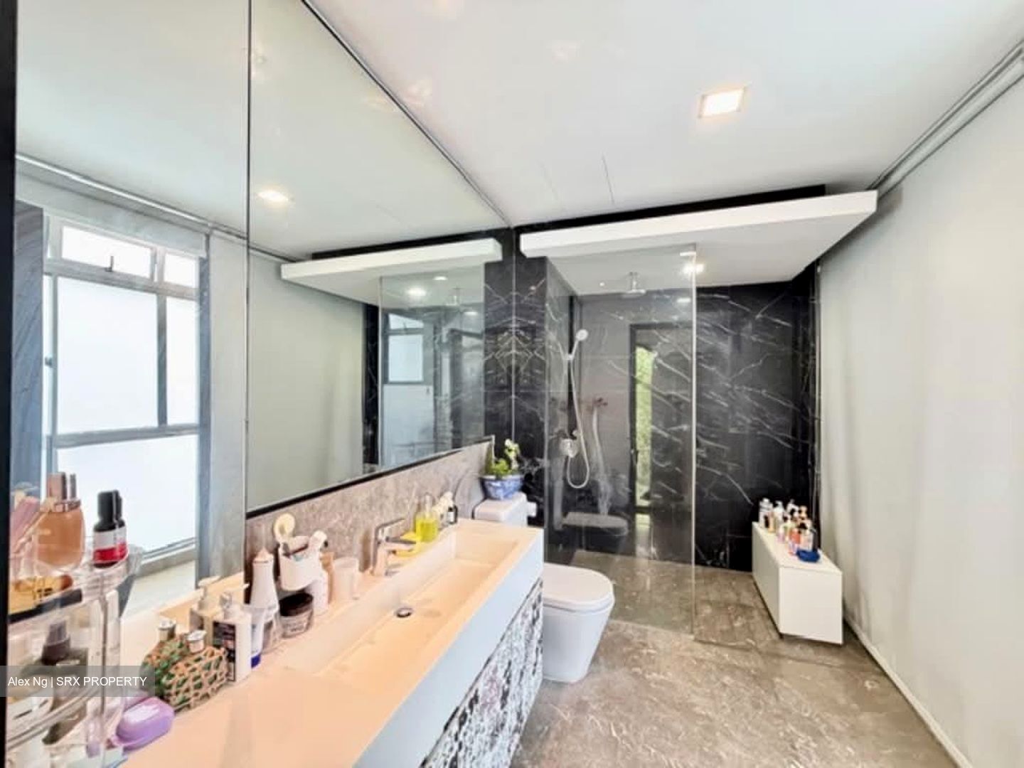 Springleaf Road (D26), Terrace #544760461